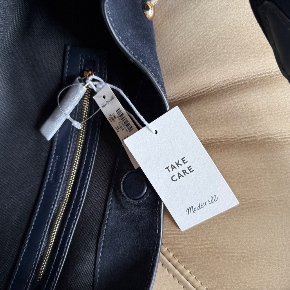 Madewell | Elegant Navy Suede Studded Handbag - Picture 4 of 4